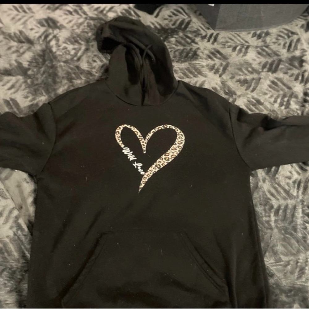 Black Heart Print Women's Hoodie